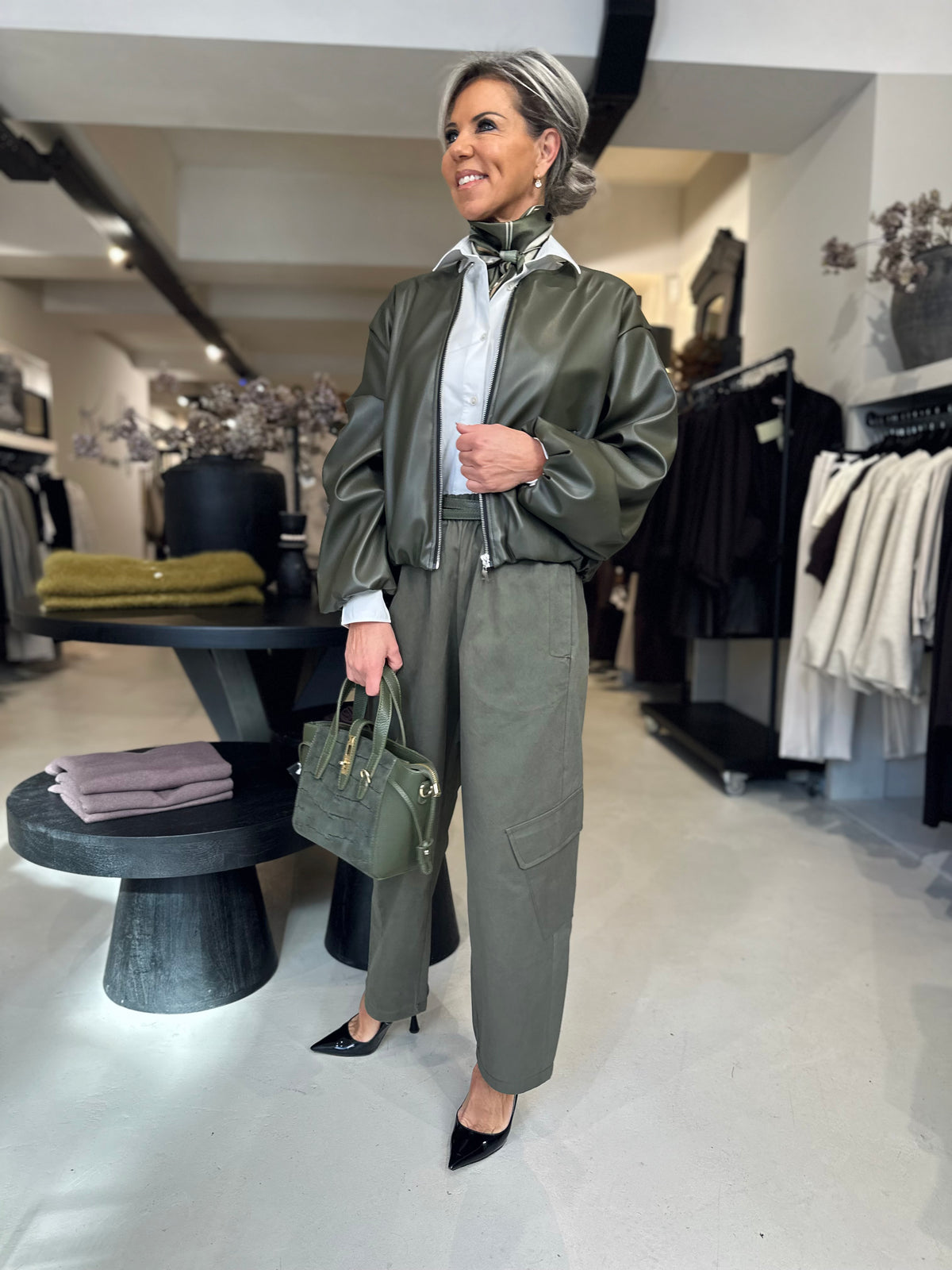 Broek Lena