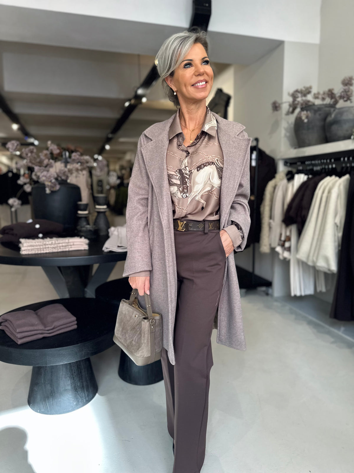 Jas Shirley Taupe