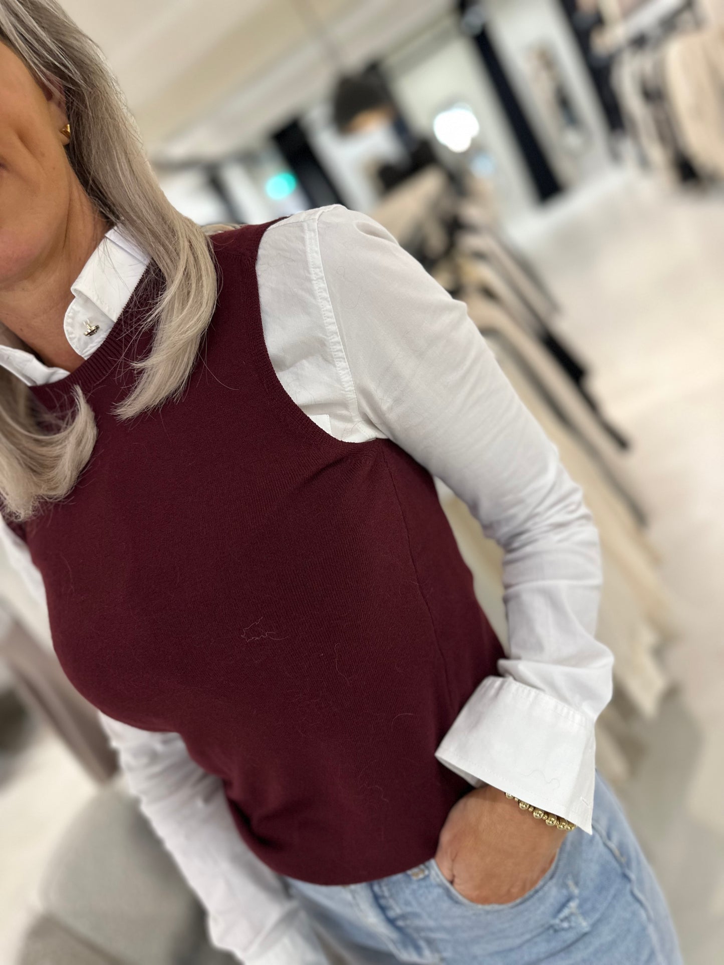 Basic Mouwloze Top Bordeaux