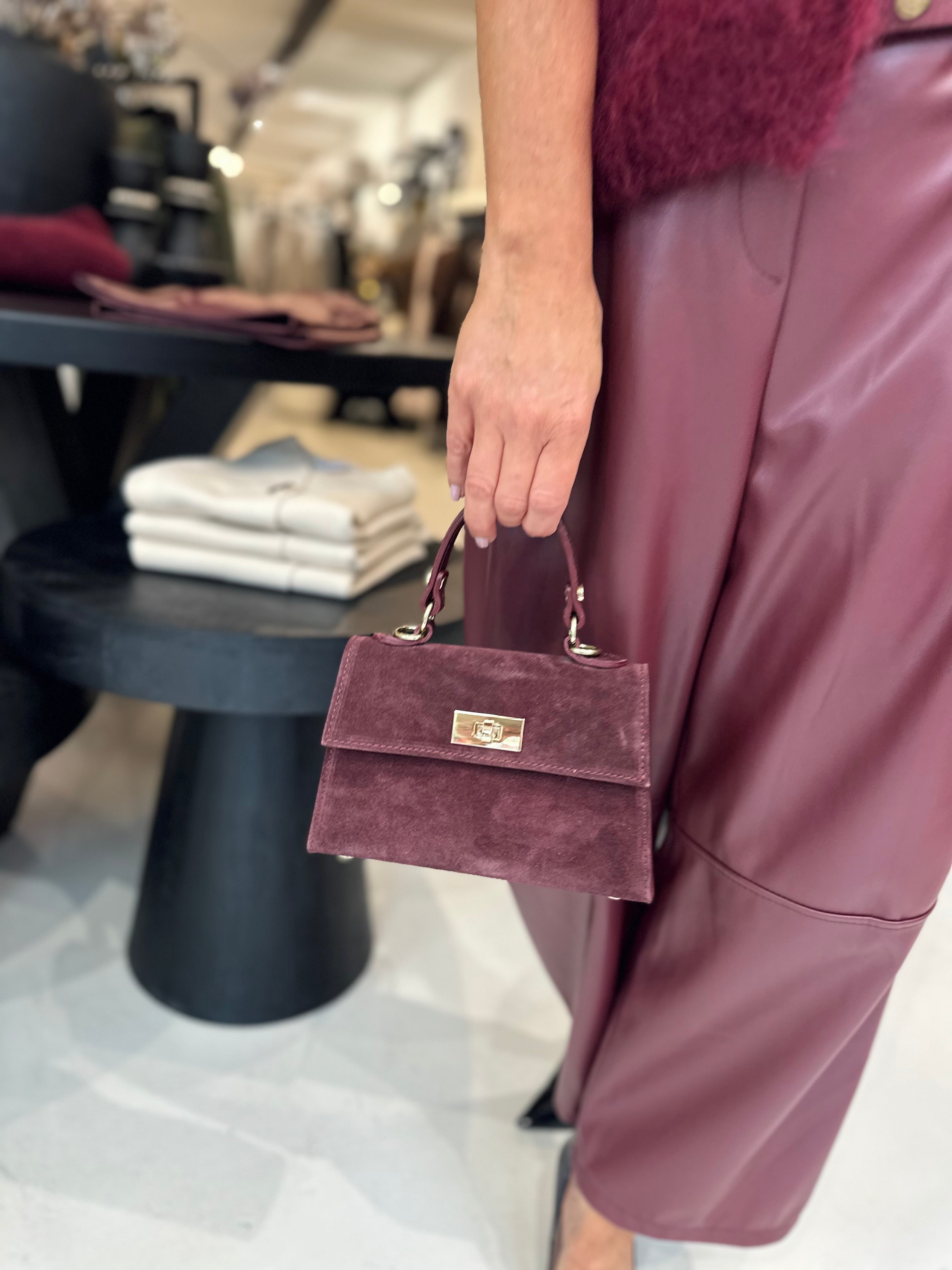 Tas Ella
